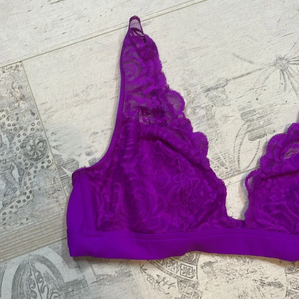 Y2K Pink Victorias Secret Lace Plunge Bralette in Vibrant Purple Size Large